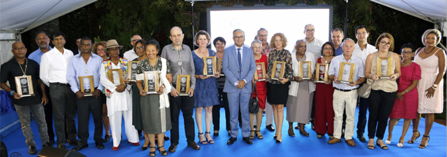 19 Réunionnais reçoivent le Prix Départemental du Mérite