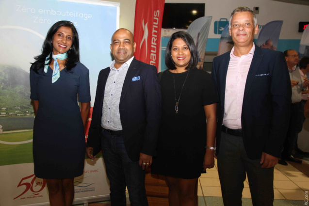 Natacha Latchimy de Air Mauritius, Prem Sewpaul, vice-président Communications, Nathalie Ajaguin, attachée commerciale, et Robert Bourqin, directeur Air Mauritius à La Réunion