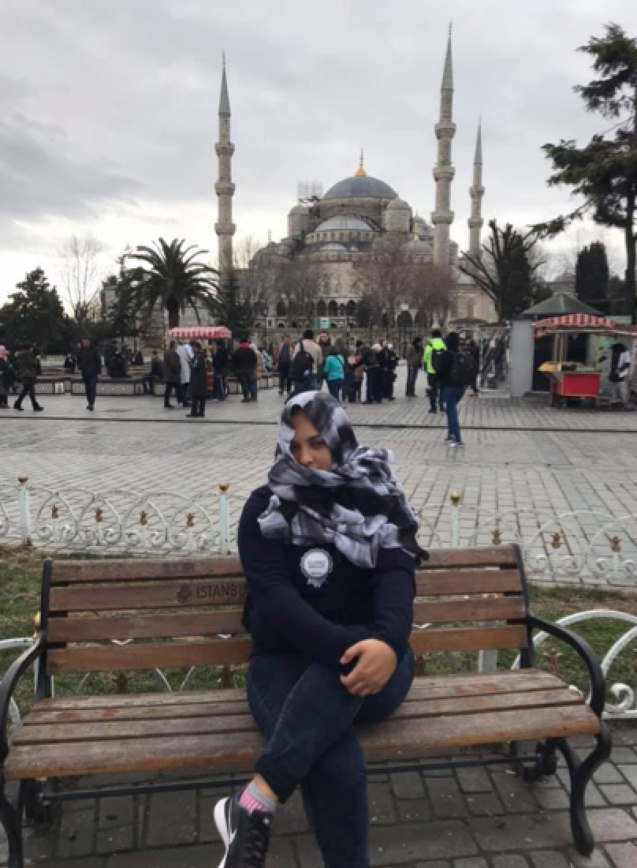 Escale en Turquie avec visite d’Istanbul, des monuments chrétiens et musulmans. Photo prise devant la mosquée Bleue, symbole de la ville d’Istanbul
