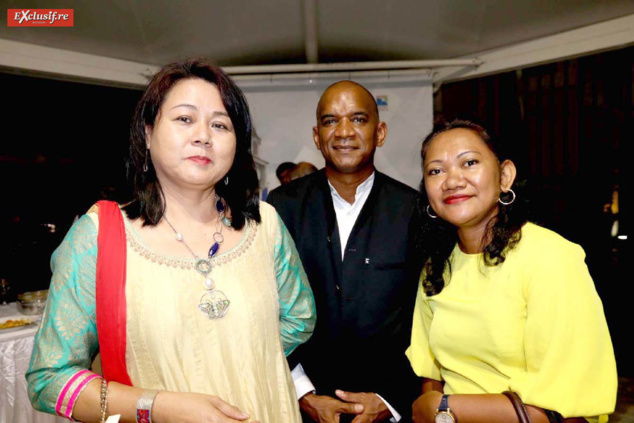 Lynda Lee Mow Sim, conseillère régionale, déléguée à la coopération régionale et internationale, Benjamin Thomas, de la Coopération Régionale Région Réunion, et Mialy Andrianaivi, vice-consule général de Madagascar