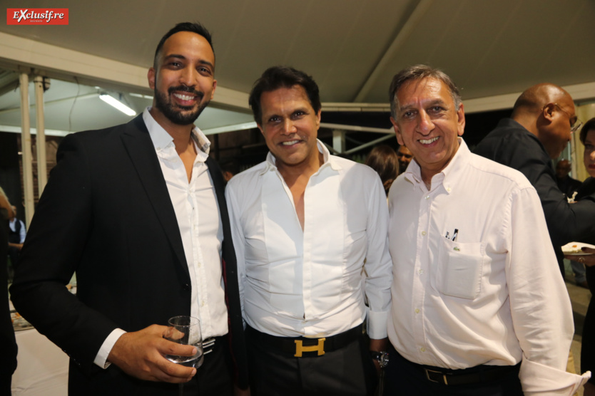 Ryad Bentami, Farouk Mangrolia, directeur des ventes Volvo et Lexus, et Aziz Patel d’Exclusif Réunion