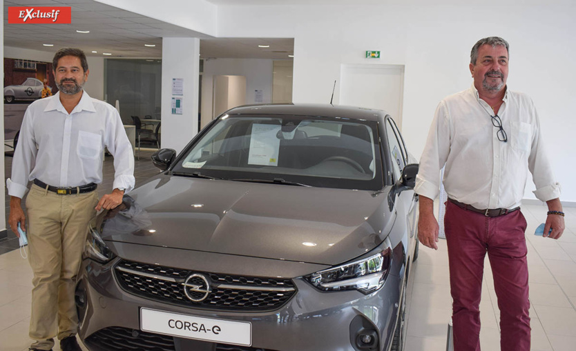 Les retrouvailles d'Amine Dessaye et de Jean-Charles Cotto: tous deux ont travaillé ensemble chez Kolors Automobiles pour Opel dans les années 80