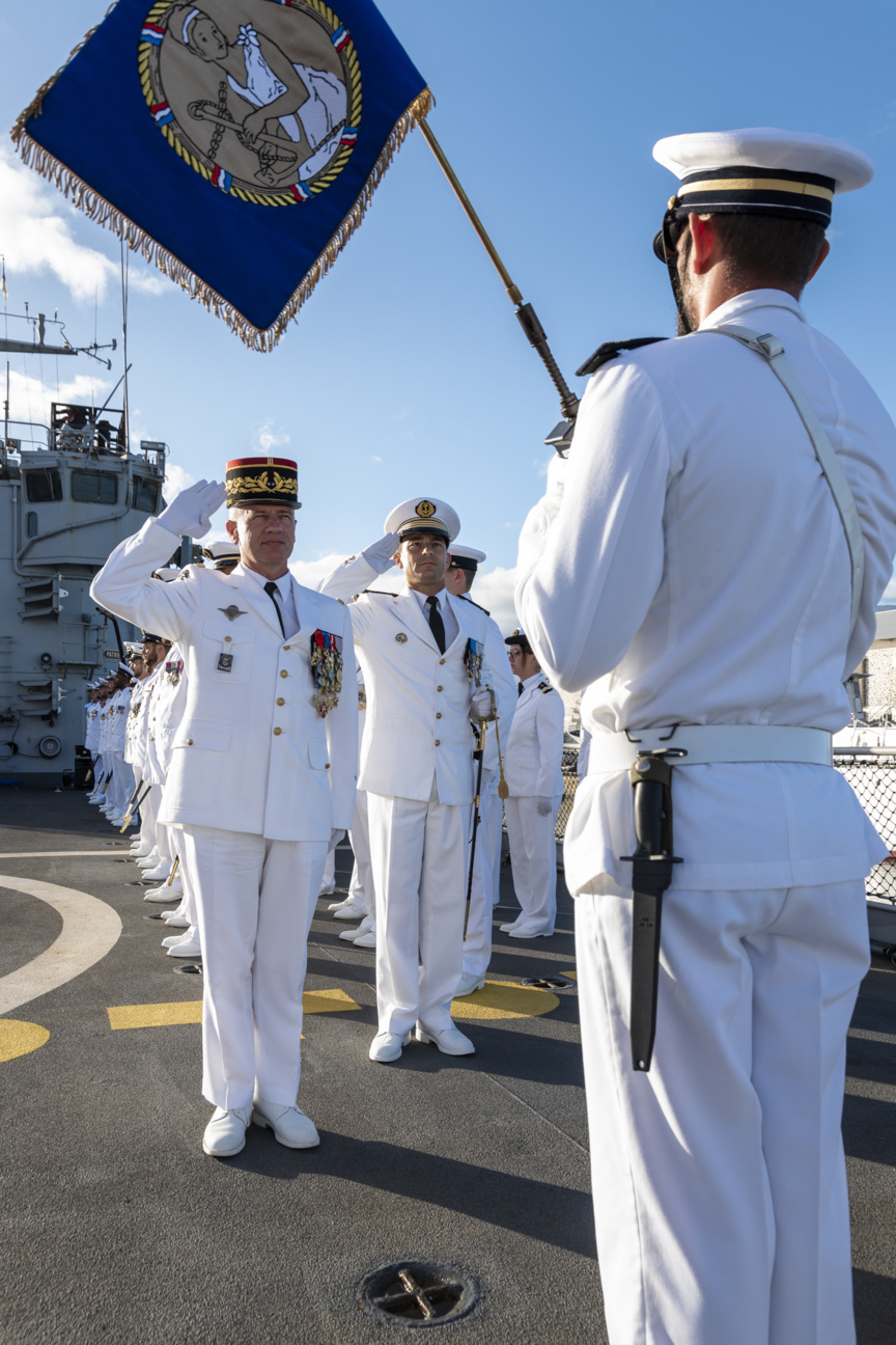 Marine Nationale: passations de commandement Floréal, Champlain, Nivôse et Astrolabe