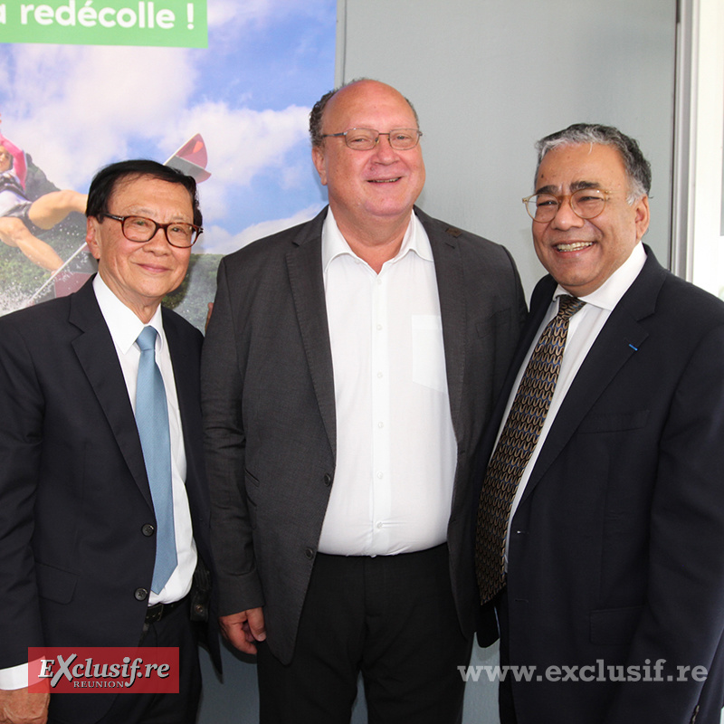 André Thien Ah Koon, Didier Prugnières, directeur de l'aéroport de Pierrefonds, et Donald Payen