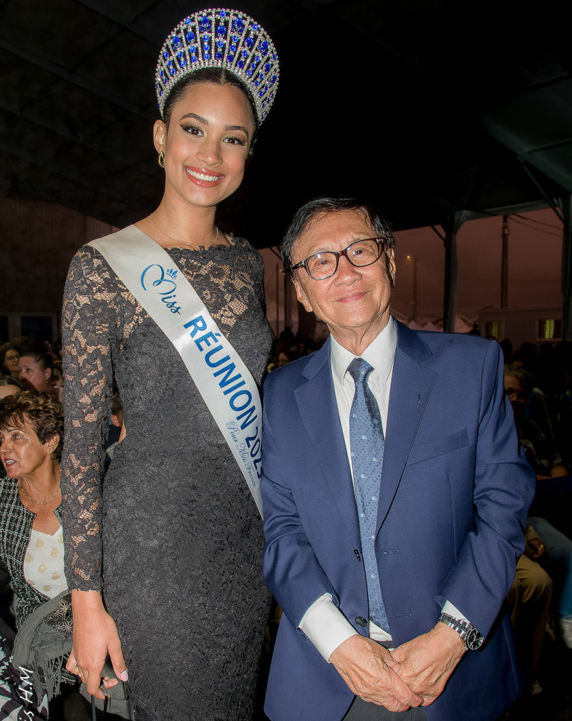 Mélanie Odules, Miss Réunion 2023, et André Thien Ah Koon, maire du Tampon