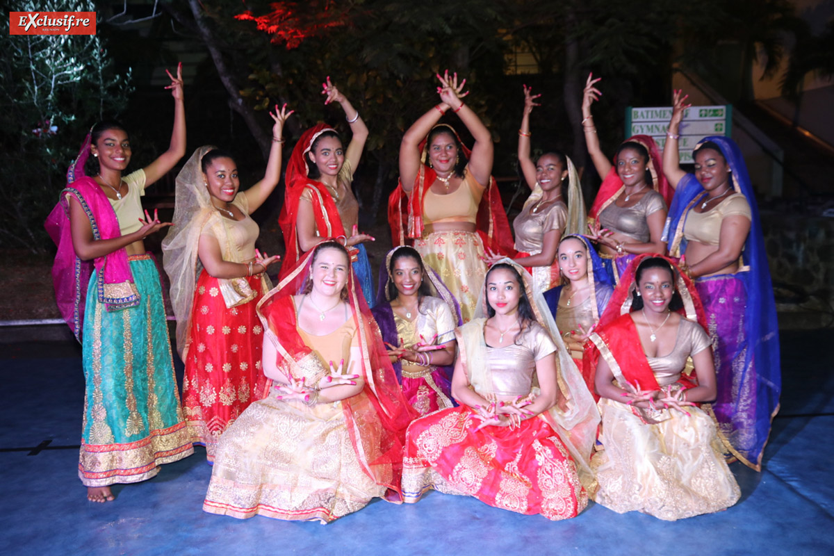 Le groupe de danse indienne de Leila Soundron - SUAPS (Service Universitaire des Activités Physiques et Sportives)