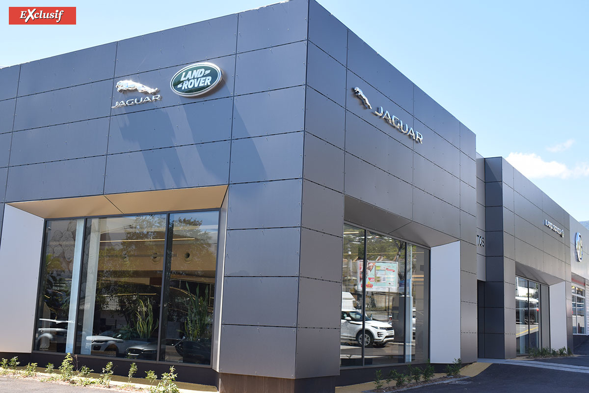 Les showrooms Jaguar et Land Rover de Kolors Automobiles ont pris un coup de jeune, et le résultat est à la hauteur de ces deux marques