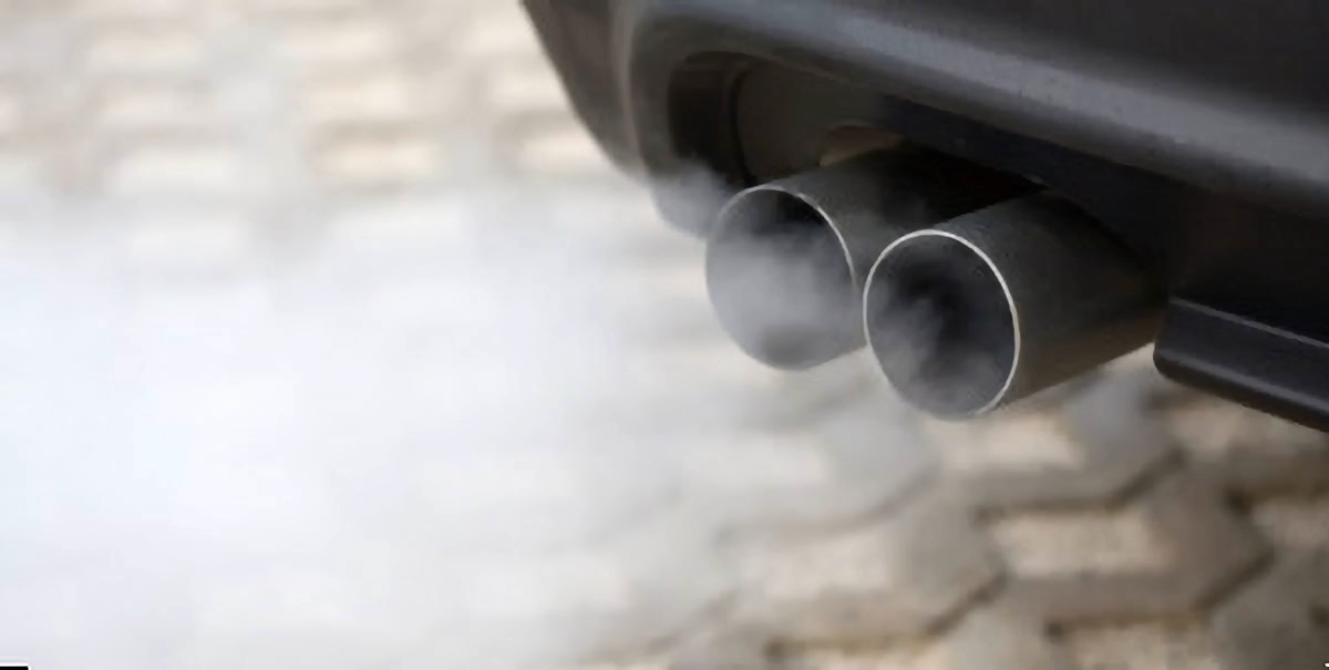 Les voitures polluantes de plus en plus taxées...