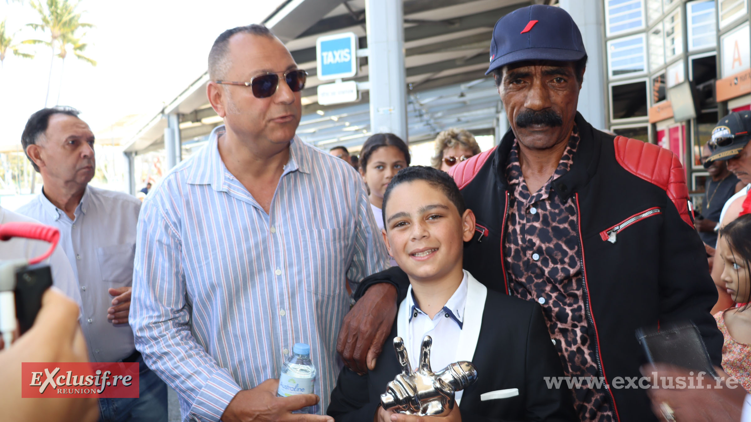 The Voice Kids: le retour triomphal de Raynaud Sadon à l'aéroport