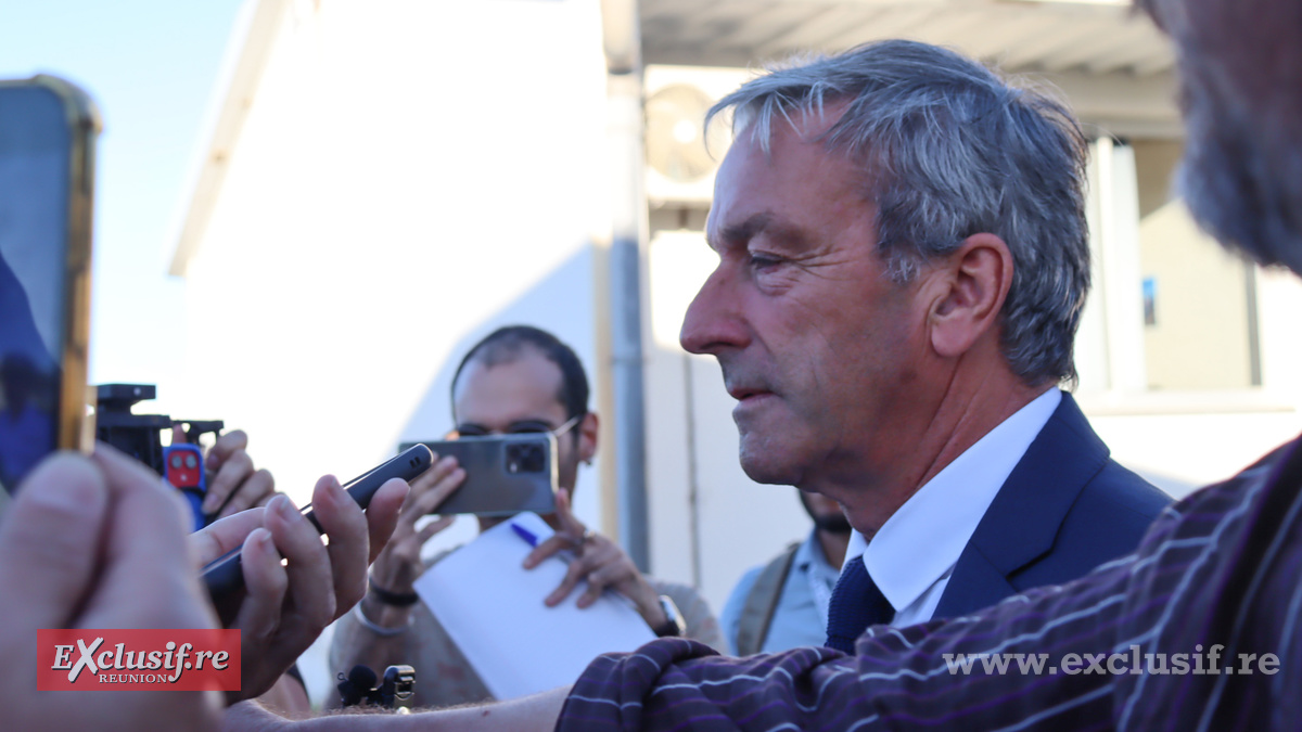 Le Ministre Philippe Vigier a accueilli les nouveaux policiers et visité l'aérogare