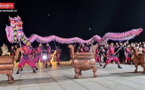 Le dragon de Ping Sheng en ouverture des festivités au temple de Terre-Sainte