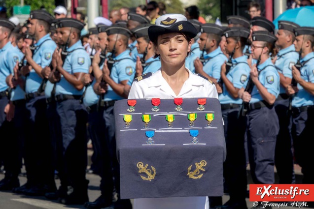 Plusieurs médailles ont été remises... Plusieurs médailles ont été remises...