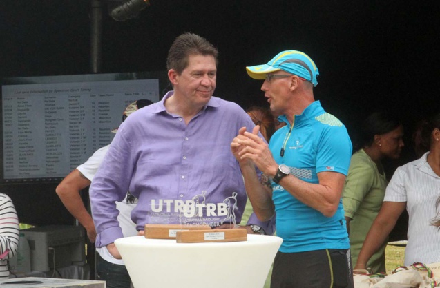 Lhotar Goss, directeur du Shandrani, et Patrick Jourdain, directeur de course Lhotar Goss, directeur du Shandrani, et Patrick Jourdain, directeur de course