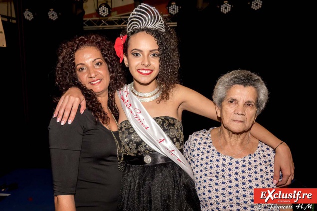 Elsa Amouny, organisatrice de l'élection, Lisa et sa grand-mère