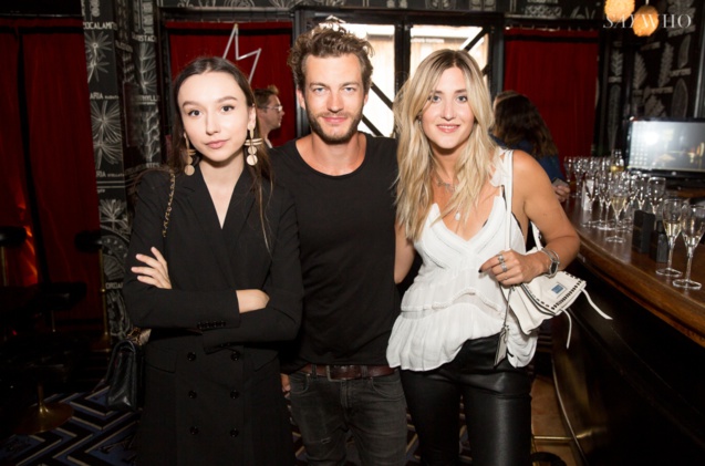 Jacqueline Gildof, Klemens White et une amie Jacqueline Gildof, Klemens White et une amie