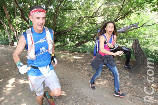 Alain Descorsier, 4ème en Master en 3h 47'22''. Et Nicole qui lui court après!