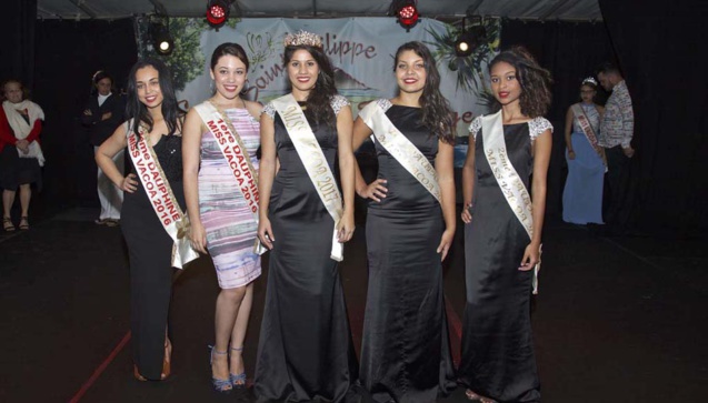 Avec les dauphines 2016 Avec les dauphines 2016