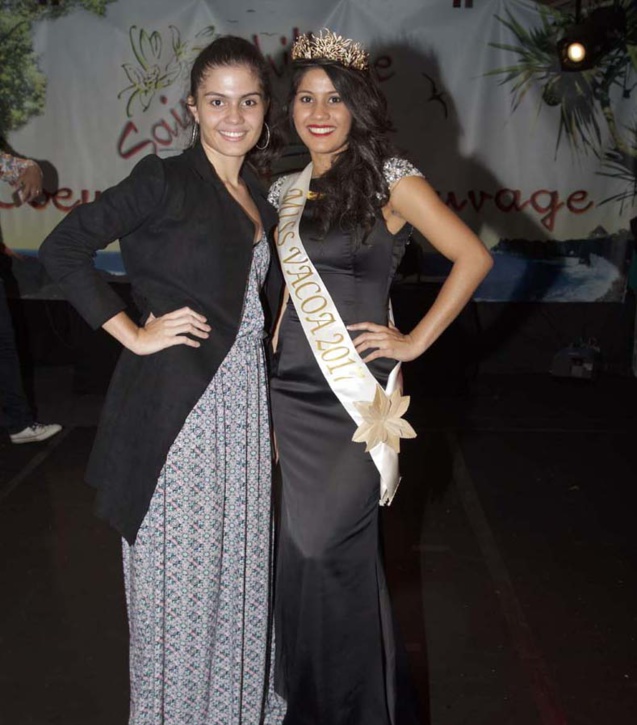 Chloé Damour et sa soeur jumelle!