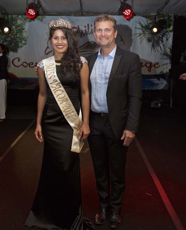 Chloé Damour, Miss Vacoa 2017 et le maire de Saint-Philippe Olivier Rivière