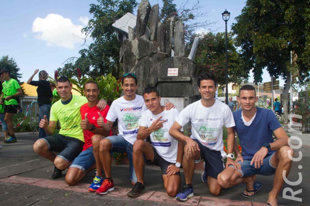 Raymond Fontaine coachait une douzaine de ses élèves de Master's Running Raymond Fontaine coachait une douzaine de ses élèves de Master's Running