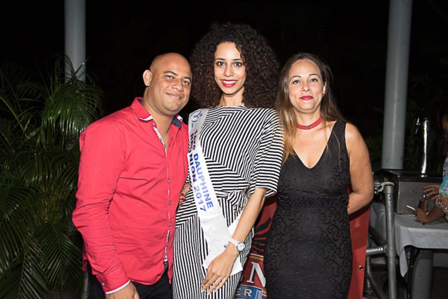 Christie Lowinsky, Lyna Boyer et Julie Lowinsky, l'épouse de Christie