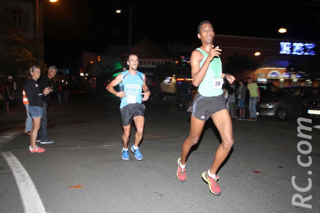 Kévin Gardebien talonné par Samuel Duchemann Kévin Gardebien talonné par Samuel Duchemann