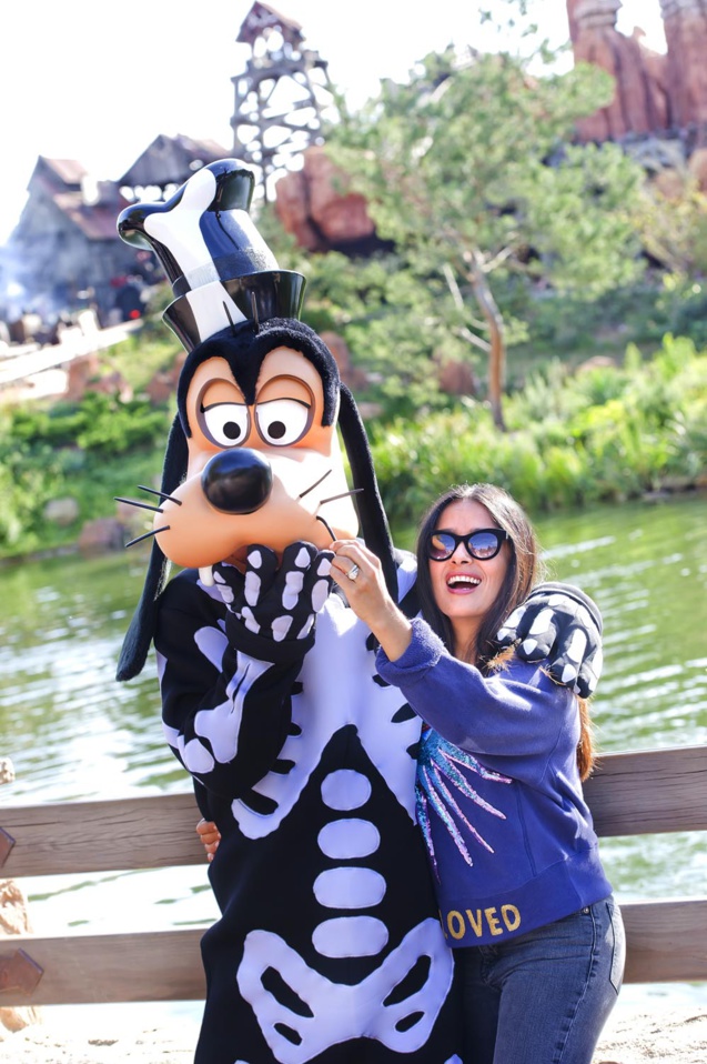 Disney Halloween: Kourtney Kardashian, Salma Hayek, Laetitia Casta sont venues