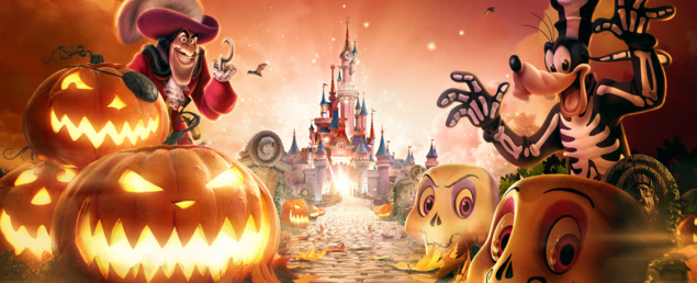 Disney Halloween: Kourtney Kardashian, Salma Hayek, Laetitia Casta sont venues
