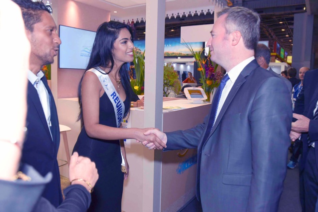 Miss Réunion a pu saluer le Secrétaire d'Etat Jean-Baptiste Lemoyne