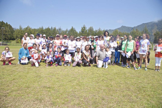 Foulées Féminines à la Plaine des Palmistes avec Azuima Issa Foulées Féminines à la Plaine des Palmistes avec Azuima Issa