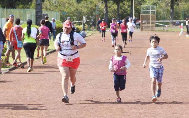 Foulées Féminines à la Plaine des Palmistes avec Azuima Issa