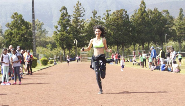 Foulées Féminines à la Plaine des Palmistes avec Azuima Issa Foulées Féminines à la Plaine des Palmistes avec Azuima Issa