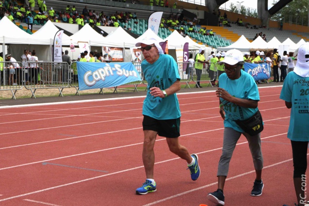 La marche en relais a connu un franc succès La marche en relais a connu un franc succès