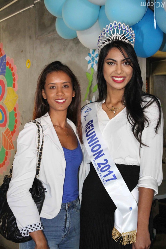 Clara toute contente de rencontrer Miss Réunion