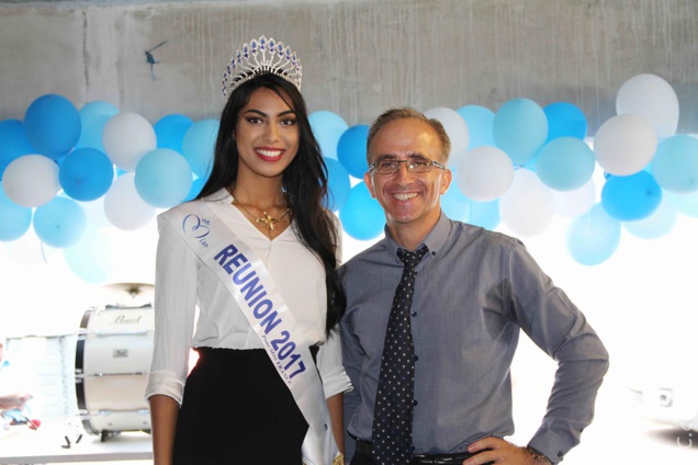 Miss Réunion et Pascal Mitoy, directeur-adjoint à l'Ehpad de la Ravine Blanche