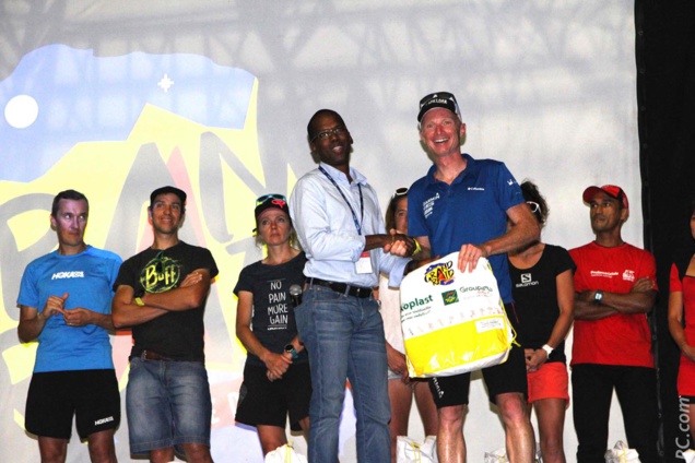 Représentant la Région Réunion, Stéphane Singa souhaite bonne chance à toutes et à tous Représentant la Région Réunion, Stéphane Singa souhaite bonne chance à toutes et à tous