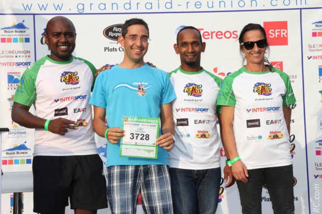 C'était l'occasion de poser devant le panneau du Grand Raid C'était l'occasion de poser devant le panneau du Grand Raid