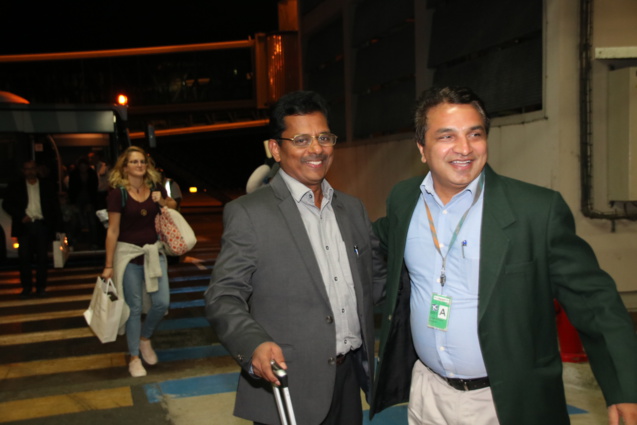 Bapu Paul et Sanjeev Kumar Bhati à l'aéroport