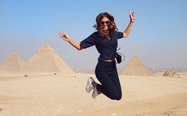 "Du haut de ces pyramides..." Iris est en Egypte! (photo Iris Mittenaere Actu) "Du haut de ces pyramides..." Iris est en Egypte! (photo Iris Mittenaere Actu)