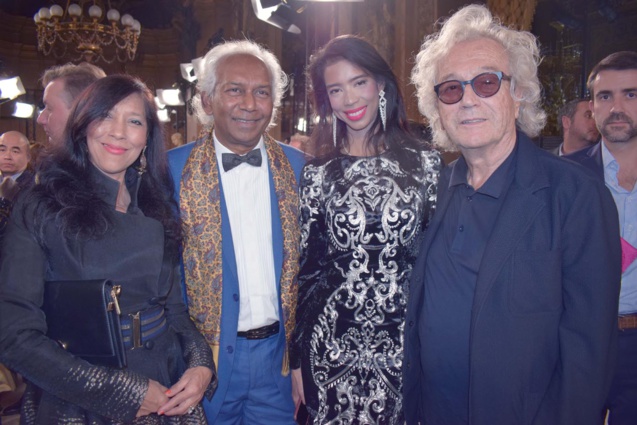Elisemène et Jean-Albert Tambouran, avec leur fille Vanessa et Luc Plamondon