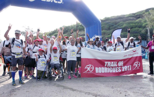 Réunion Aventure Joëlette au départ des 22 km Réunion Aventure Joëlette au départ des 22 km