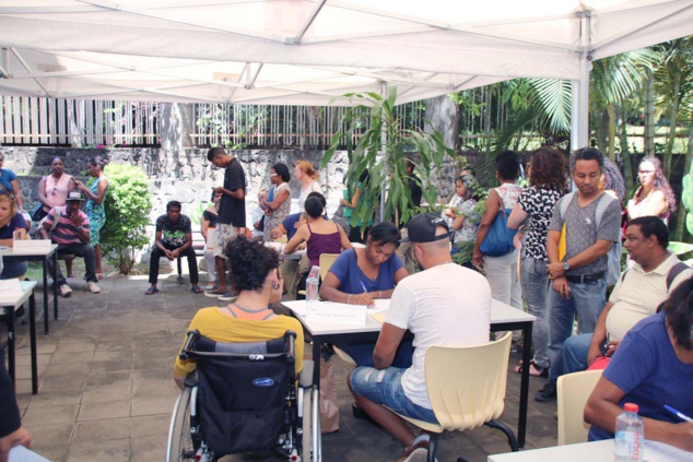 Job Dating à BAC Réunion: énormément de demandes! Job Dating à BAC Réunion: énormément de demandes!