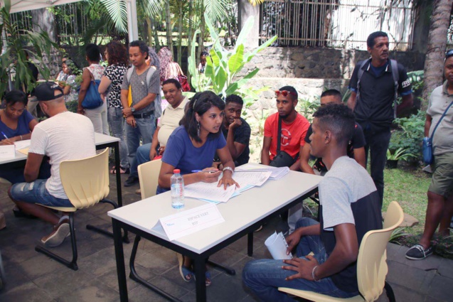 Job Dating à BAC Réunion: énormément de demandes! Job Dating à BAC Réunion: énormément de demandes!