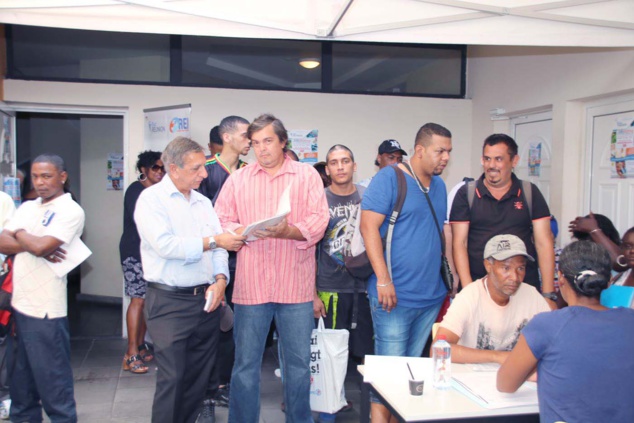 Job Dating à BAC Réunion: énormément de demandes! Job Dating à BAC Réunion: énormément de demandes!
