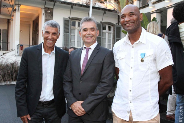 Jean-Louis Prianon, Gilles Traimond et Gilbert Simitanbe, médaillé de bronze