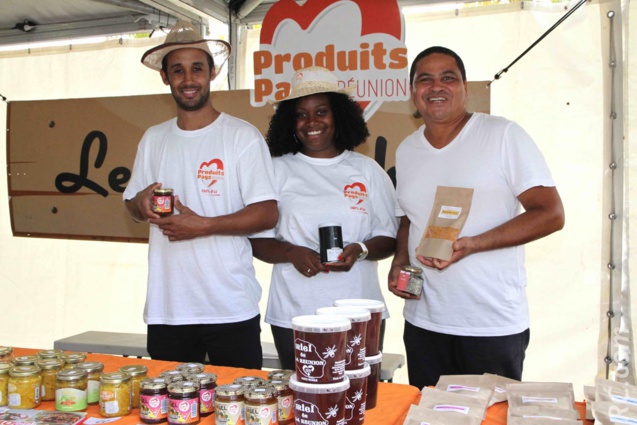 Eric Lavalle et son équipe présentaient des produits pays Eric Lavalle et son équipe présentaient des produits pays