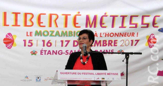 Son Excellence la Ministre de la Culture des Seychelles, Mitcy Larue