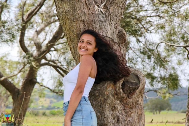 N°1: Caroline Bellune - 1m54 - 17 ans N°1: Caroline Bellune - 1m54 - 17 ans