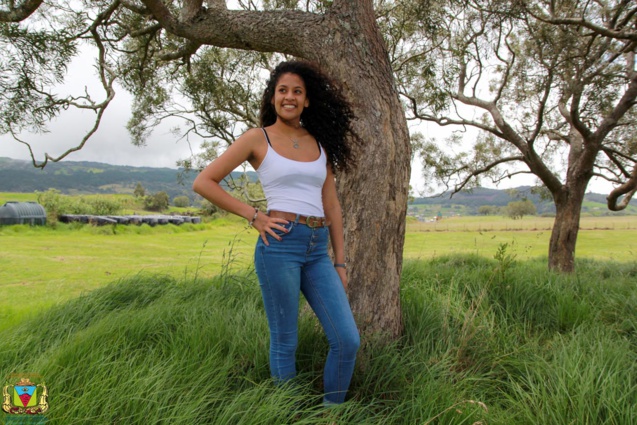 N°12: Maeva Robert - 1m69 - 17 ans N°12: Maeva Robert - 1m69 - 17 ans