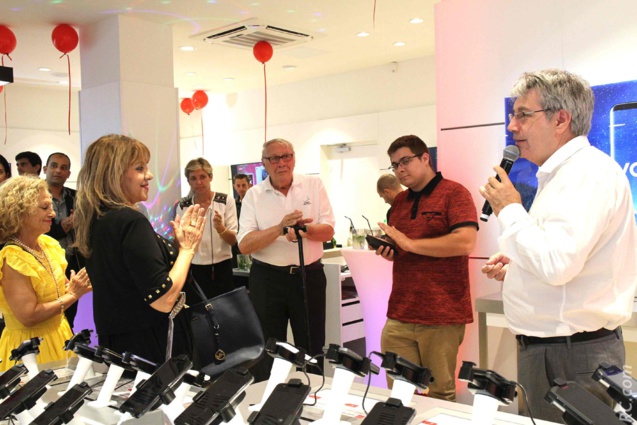 Discours d'inauguration de Patrick Josset, Directeur Général de SFR Réunion Discours d'inauguration de Patrick Josset, Directeur Général de SFR Réunion